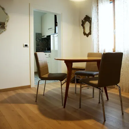 Murano. Tranquillo E Luminoso Con Free Wi-fi 公寓 *